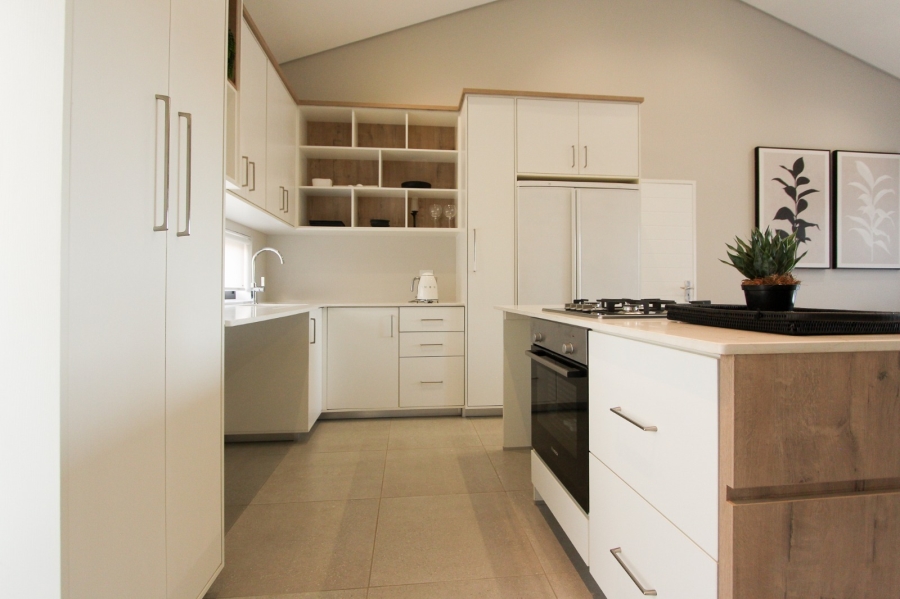 To Let 2 Bedroom Property for Rent in Van Der Hoff Park North West
